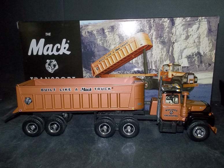 FIRST GEAR MACK MODEL R 600 DUMP TRAILER 1/34 Scale S52 BB  